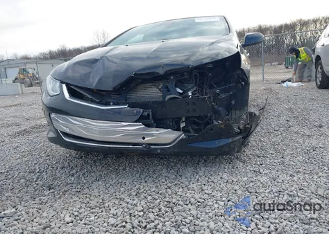 2019 Chevrolet Volt Premier z USA, uszkodzony, nr VIN 1G1RB6S58KU106729